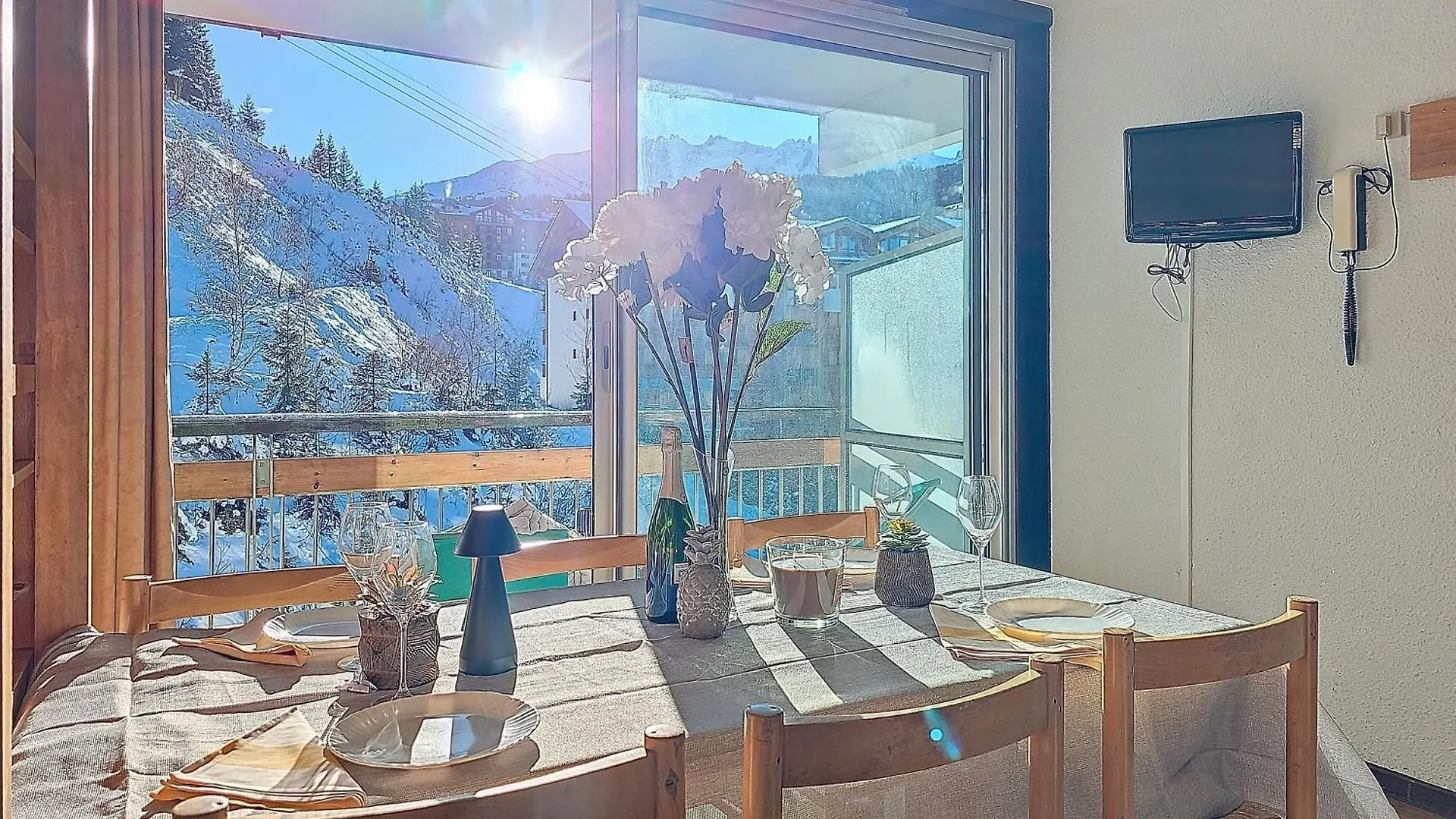 Courchevel 1650 - Moutain View Snow Front 3S01 Apartment