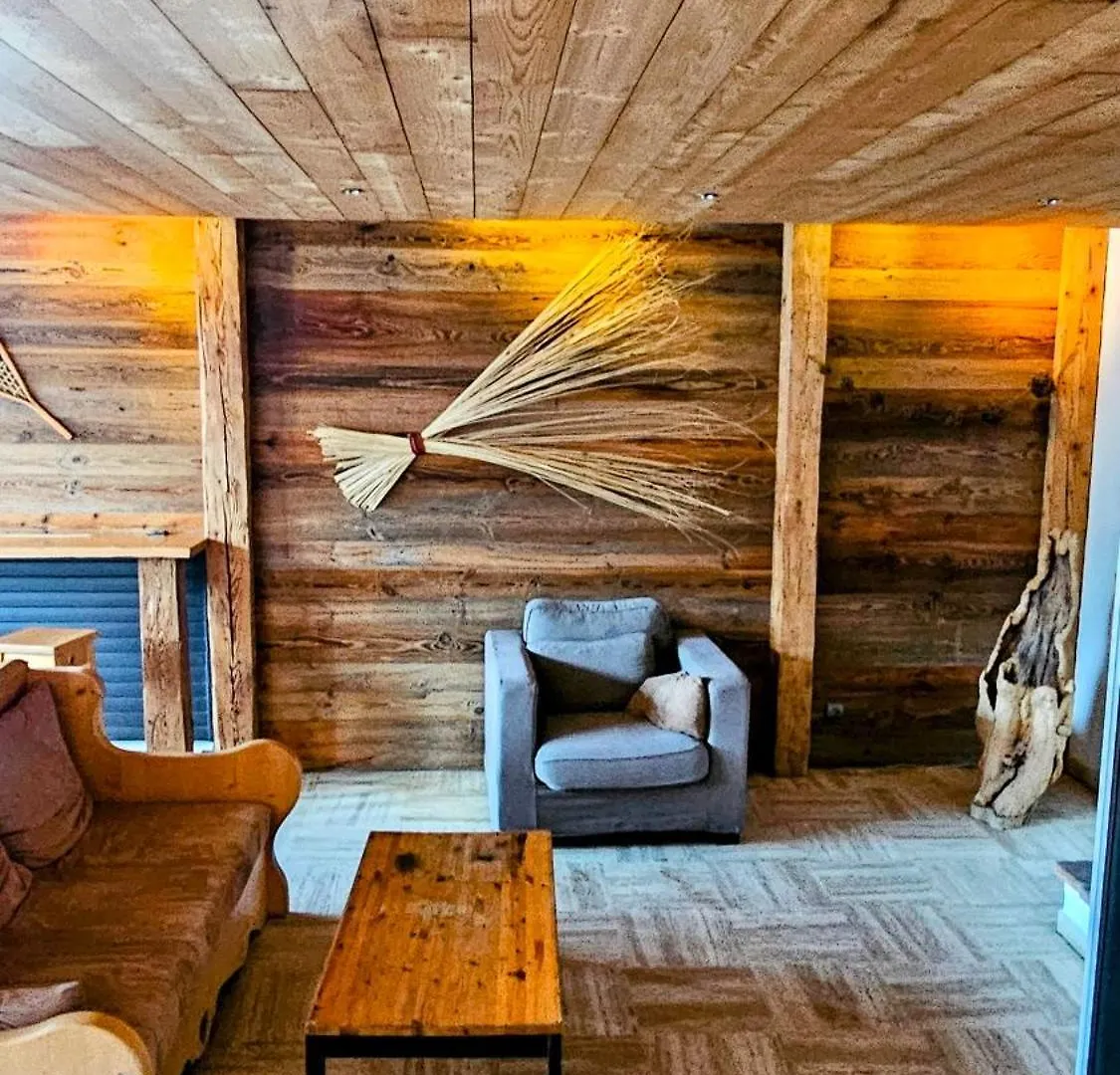Courchevel 1650 - Moutain View Snow Front 3S01 Apartment 0*,  France