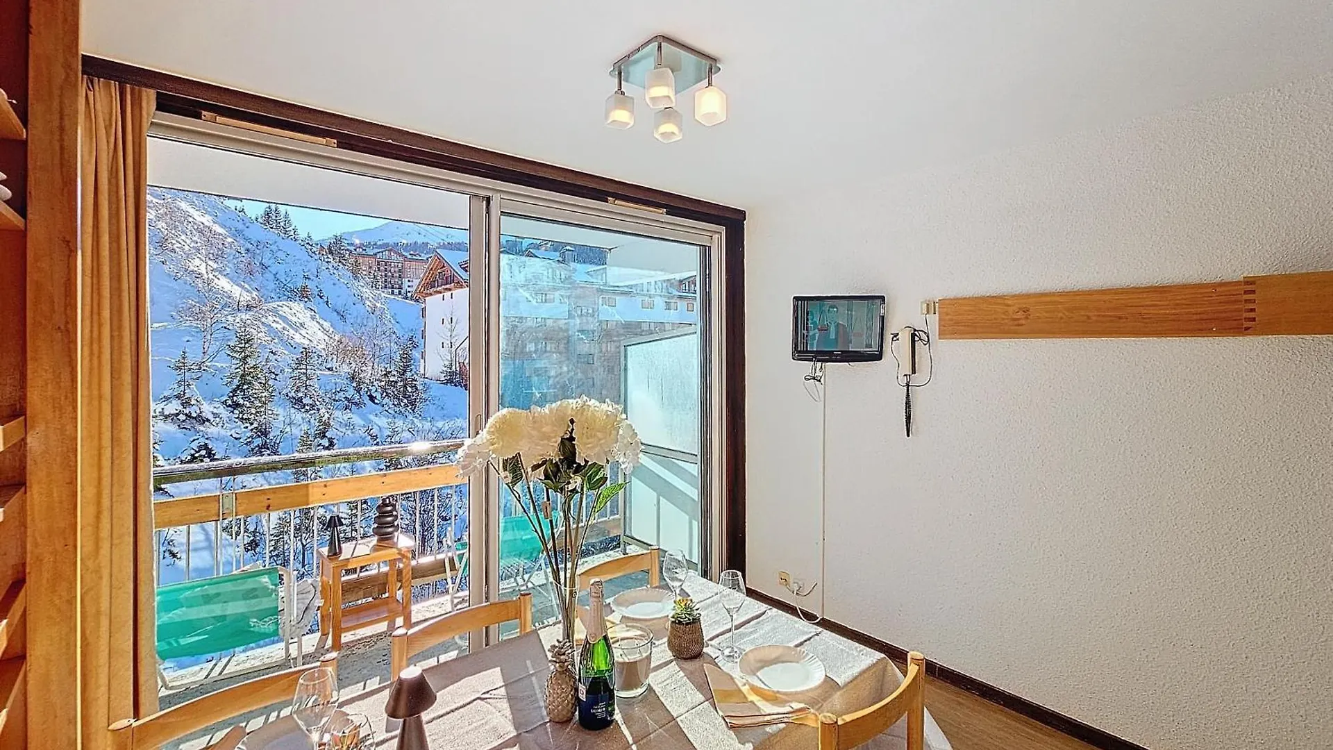 Courchevel 1650 - Moutain View Snow Front 3S01 Apartment